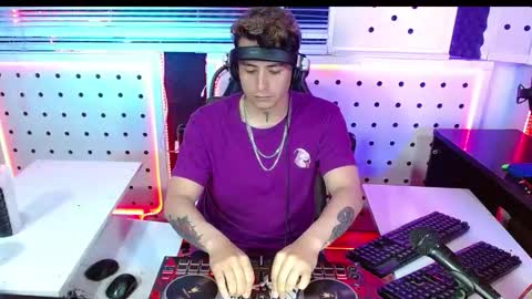 DARKO0717 online show from 10-25-25, 01:46