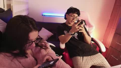 Snapshot of darkpleasuress chatting on 09-09-25, 06:57 darkpleasuress online show from 09-09-25, 06:57