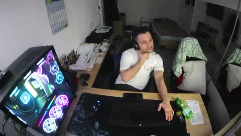 Snapshot of darkschneider_ chatting on 02-08-25, 12:28 darkschneider_ online show from 02-08-25, 12:28