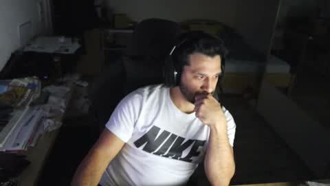 Snapshot of darkschneider_ chatting on 10-05-25, 09:34 darkschneider_ online show from 10-05-25, 09:34