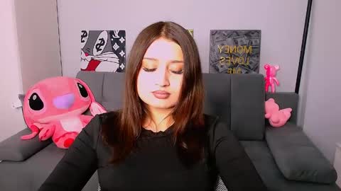 Amelie online show from 04-19-26, 04:28
