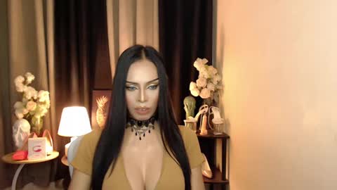 HAPPY BIRTHDAY MISTRESS MADRIANA online show from 02-02-25, 11:08