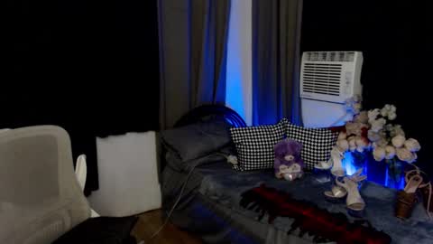 HAPPY BIRTHDAY MISTRESS MADRIANA online show from 12-17-25, 05:30