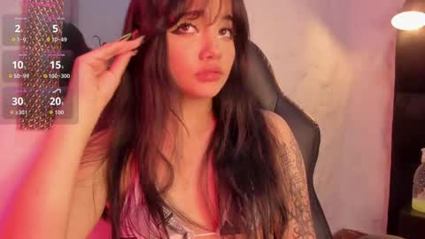 Snapshot of darky_doll chatting on 09-23-25, 03:53 Darky Doll online show from 09-23-25, 03:53