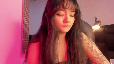 Snapshot of darky_doll chatting on 09-27-25, 04:28 Darky Doll online show from 09-27-25, 04:28