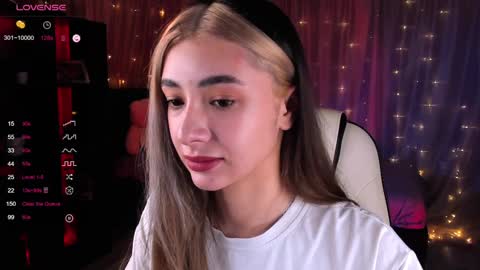 Belle online show from 01-17-25, 04:28