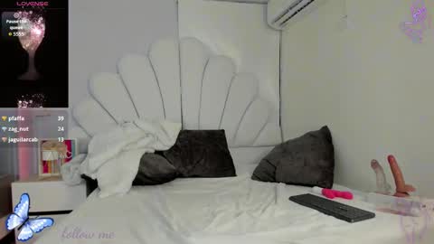 Snapshot of darle_volant chatting on 09-30-25, 10:53 Darle Volant online show from 09-30-25, 10:53