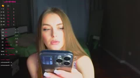 Darlina online show from 11-26-25, 03:57