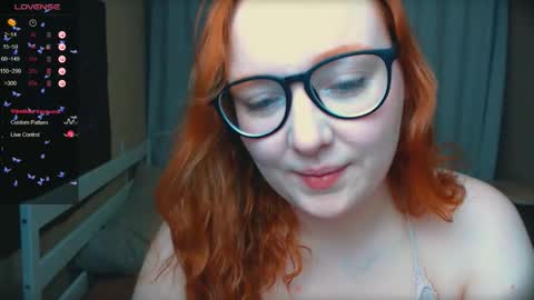 Snapshot of darling_eva chatting on 10-25-25, 01:24 Eve online show from 10-25-25, 01:24