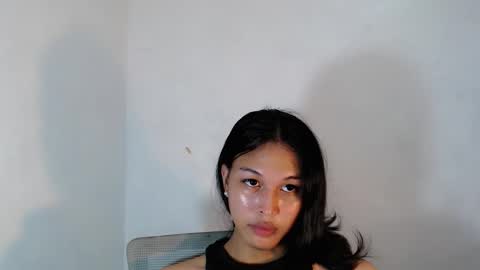 Snapshot of darling_sweetheartxx chatting on 10-20-25, 07:25 YOUR ATHENA online show from 10-20-25, 07:25