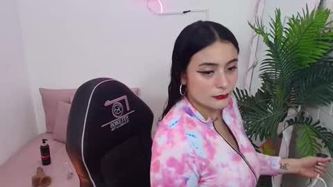 Darling online show from 10-01-25, 03:01