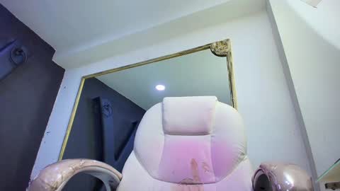 Darling online show from 01-20-25, 12:49