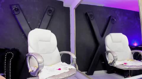 Darling online show from 02-26-25, 06:32