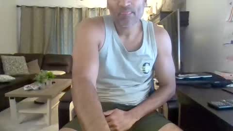 darryl43321 online show from 12-04-25, 07:11