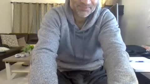 darryl43321 online show from 12-05-25, 06:26