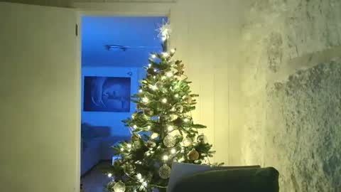 Dario online show from 12-30-24, 05:44