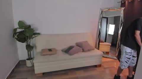 darwin_stark online show from 07-25-26, 04:43