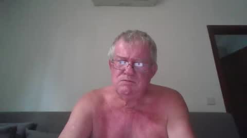 darwincock online show from 04-23-26, 02:35