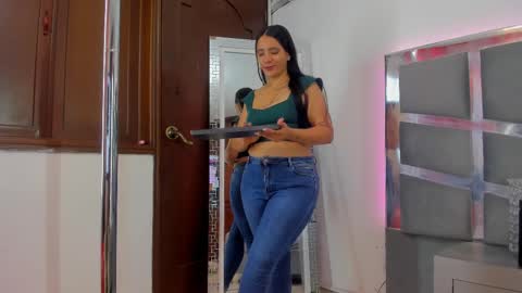 Snapshot of dashafoxxx chatting on 03-04-25, 12:55 Dasha Foxxx online show from 03-04-25, 12:55