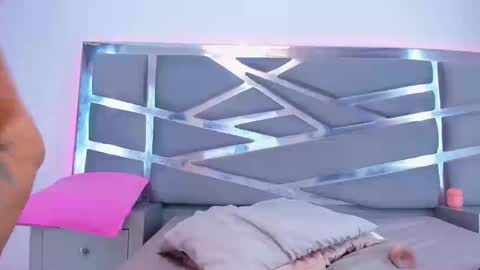 Snapshot of dashafoxxx chatting on 09-20-25, 04:08 Dasha Foxxx online show from 09-20-25, 04:08