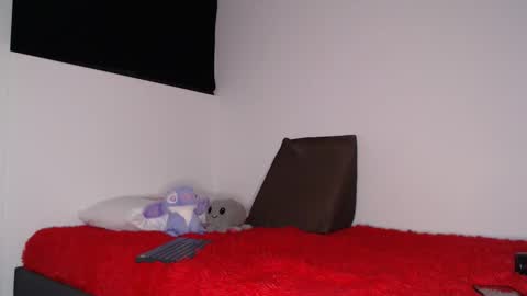 Dafne online show from 04-28-26, 02:21