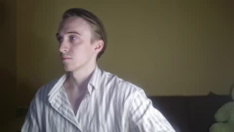 datalian online show from 10-11-25, 02:48