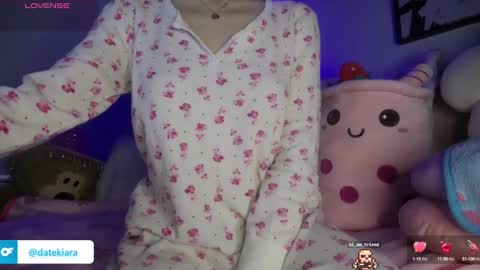 Snapshot of datekiara chatting on 12-28-24, 06:39 Kiara online show from 12-28-24, 06:39