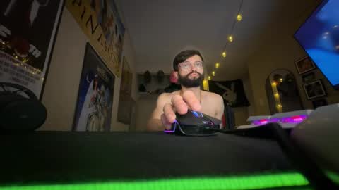 Snapshot of dathungitalian chatting on 11-29-25, 03:20 Tarantino online show from 11-29-25, 03:20