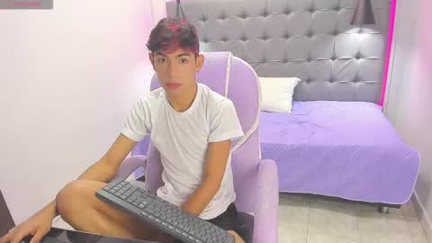 angel online show from 11-22-25, 12:37