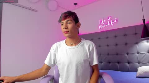 angel online show from 12-03-25, 12:25