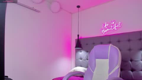 angel online show from 12-05-25, 01:31