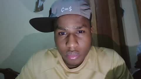 Snapshot of dave251989 chatting on 12-17-25, 06:47 dave251989 online show from 12-17-25, 06:47