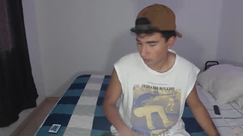 Snapshot of dave_hot1 chatting on 12-13-25, 09:31 David online show from 12-13-25, 09:31