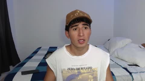 Snapshot of dave_hot1 chatting on 12-14-25, 08:35 David online show from 12-14-25, 08:35