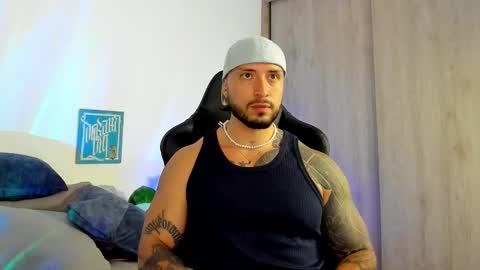 DAVE MAX online show from 11-11-25, 03:28