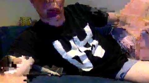 daveb709709709 online show from 11-08-25, 02:56