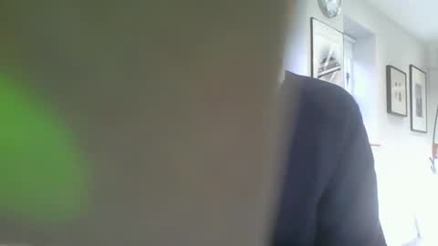 Snapshot of davesmth chatting on 12-16-25, 11:37 Davesmth online show from 12-16-25, 11:37