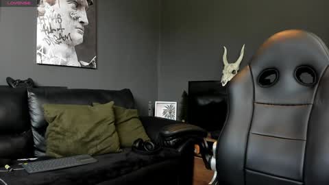 Snapshot of davevilboy chatting on 12-05-24, 03:39 Daves online show from 12-05-24, 03:39