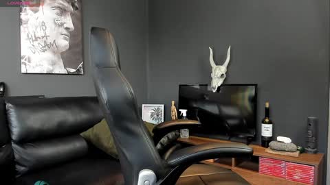 Snapshot of davevilboy chatting on 01-14-25, 12:24 Daves online show from 01-14-25, 12:24