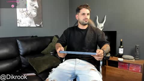 Snapshot of davevilboy chatting on 01-30-25, 12:27 Daves online show from 01-30-25, 12:27