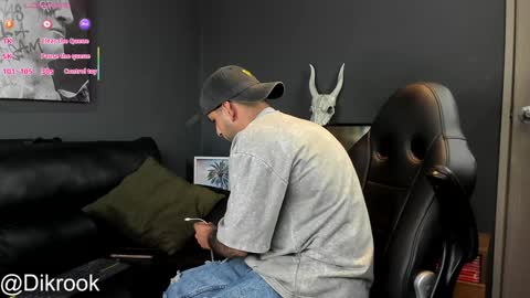 Snapshot of davevilboy chatting on 02-03-25, 12:14 Daves online show from 02-03-25, 12:14