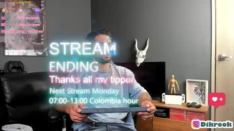Snapshot of davevilboy chatting on 02-10-25, 12:08 Daves online show from 02-10-25, 12:08