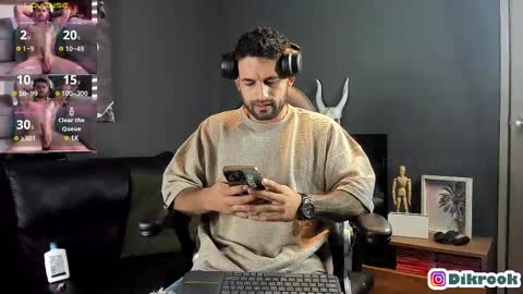 Snapshot of davevilboy chatting on 02-18-25, 11:11 Daves online show from 02-18-25, 11:11