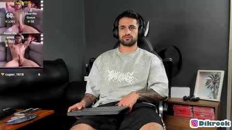 Snapshot of davevilboy chatting on 03-06-25, 04:07 Daves online show from 03-06-25, 04:07