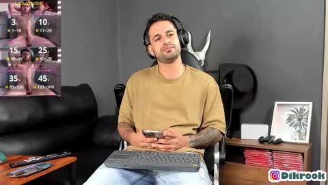 Snapshot of davevilboy chatting on 03-07-25, 12:01 Daves online show from 03-07-25, 12:01