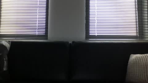 Snapshot of david_1987_cs chatting on 01-09-25, 09:37 Skinny Big online show from 01-09-25, 09:37