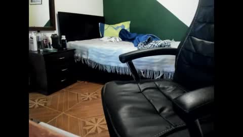 Snapshot of david_2789 chatting on 03-04-25, 01:55 David online show from 03-04-25, 01:55