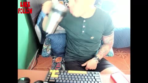 Snapshot of david_2789 chatting on 02-21-26, 10:00 David online show from 02-21-26, 10:00