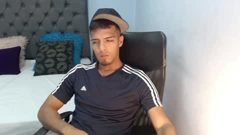 Snapshot of david_bandercock chatting on 12-15-24, 06:51 david_bandercock online show from 12-15-24, 06:51