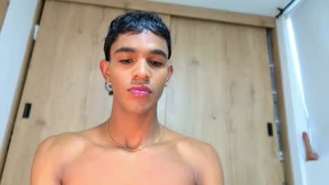 david_hot44 online show from 06-18-26, 11:58